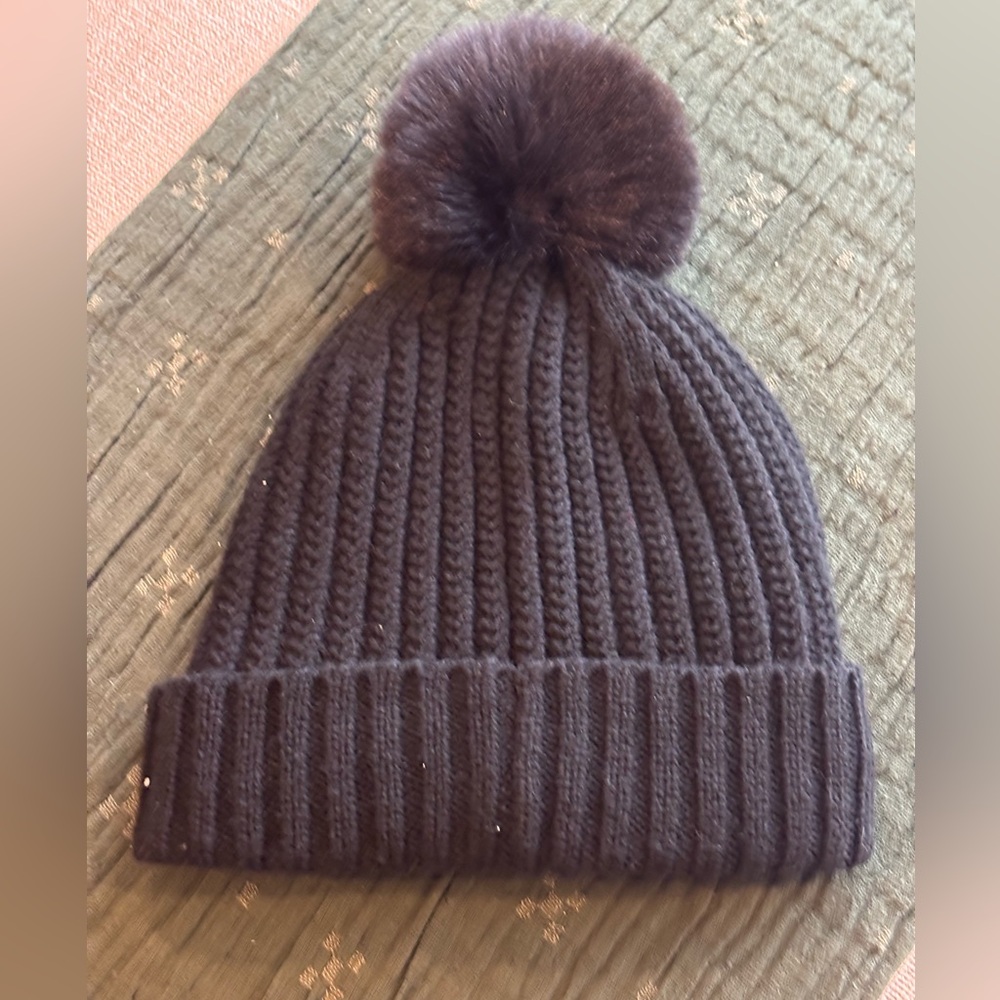 Timberland Black Knit Beanie with Pom-Pom 044 - Picture 2 of 5
